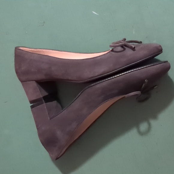 Stuart Weitzman Gabby Suede Pumps Gray - Picture 9 of 12